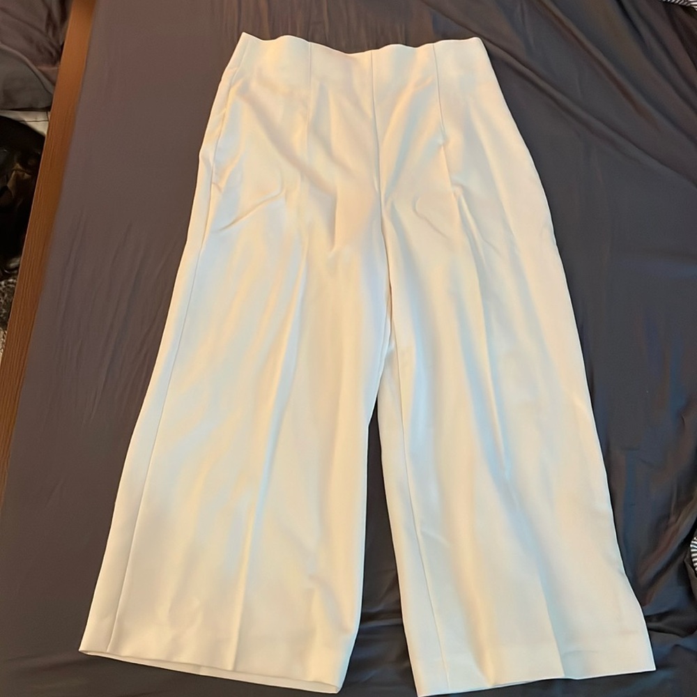 Cream wide legged cropped pants from Zara